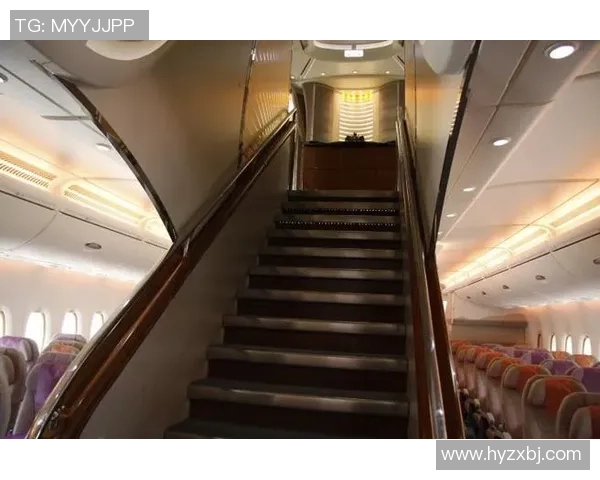 曼城足球球星飞机头等舱体验揭秘 豪华服务背后的独特生活方式