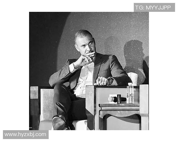 足球巨星手机桌面大公开 看他们如何定制专属个性化屏幕